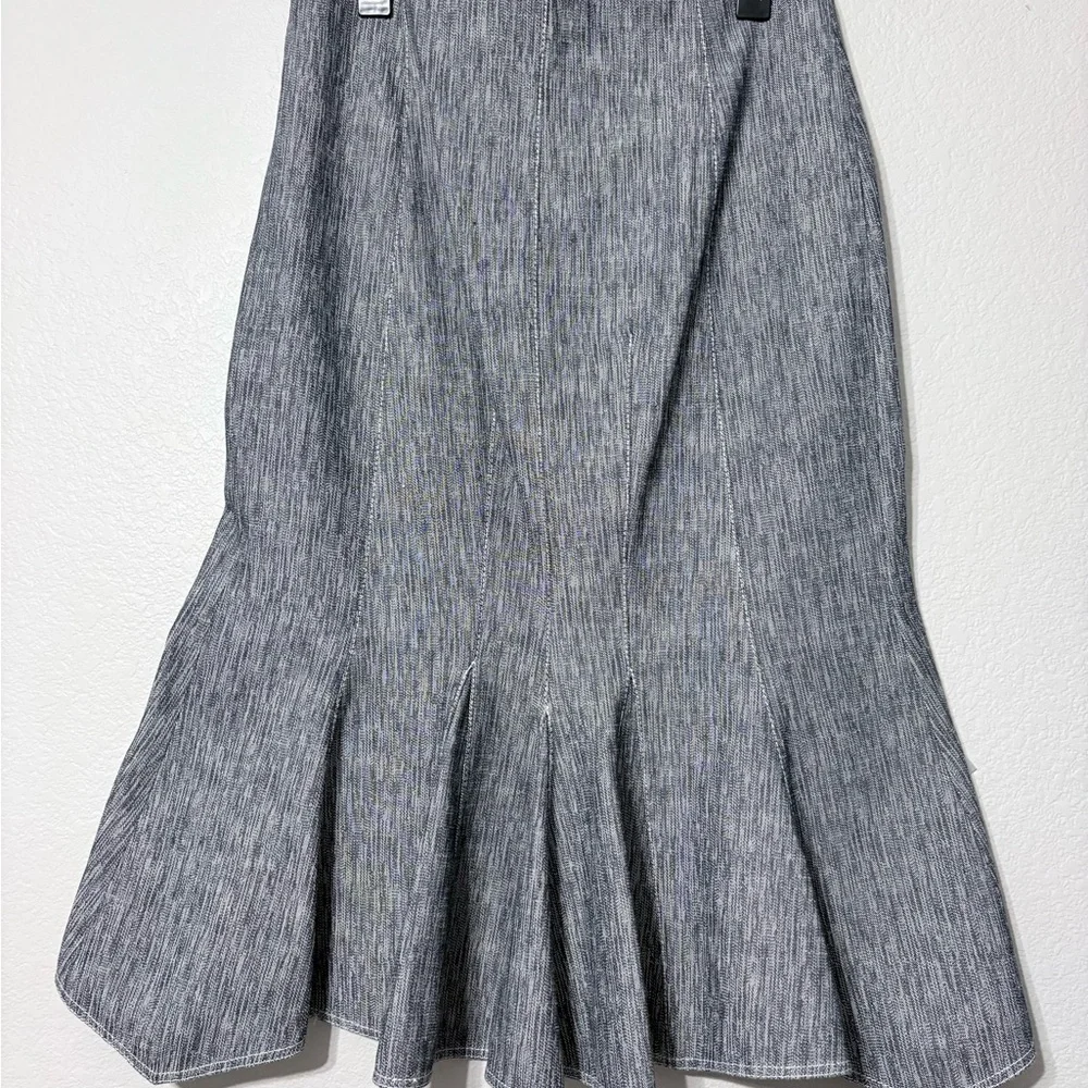 Derek‎ Lam Textured Denim Slubby Weave of White & Blue Trumpet Back Detail. USA
